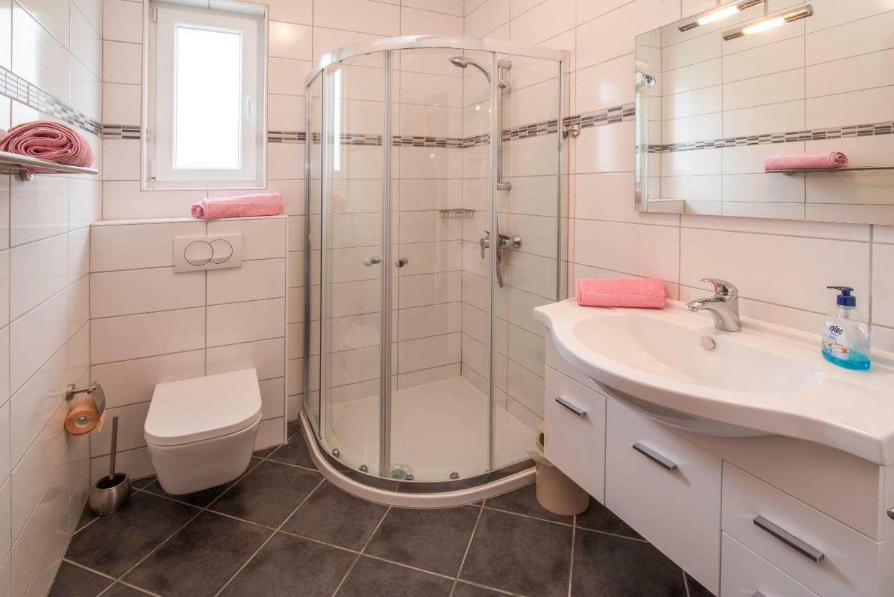 Apartments Oleander Крк Экстерьер фото