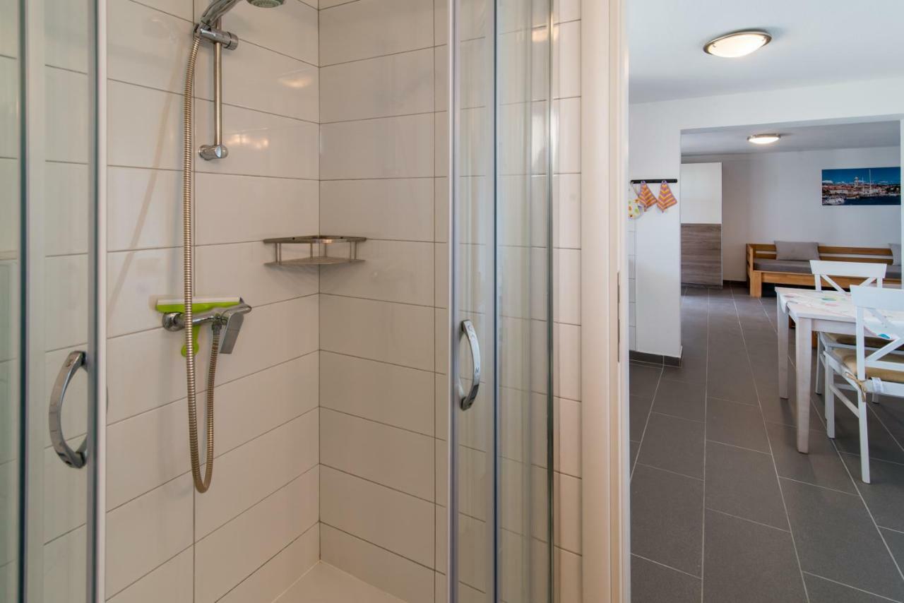 Apartments Oleander Крк Экстерьер фото